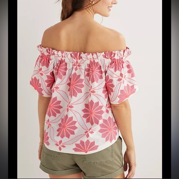 Anthropologie Maeve Pink and White Embroidered Off the Shoulder Top Medium - Picture 2 of 10